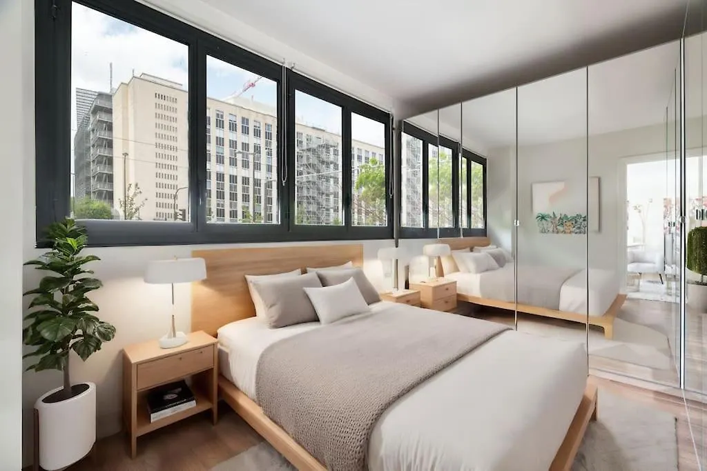 A Refined 2-Bedroom Close Avenue Foch Paris France